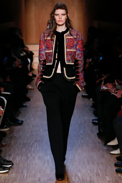 Look 46